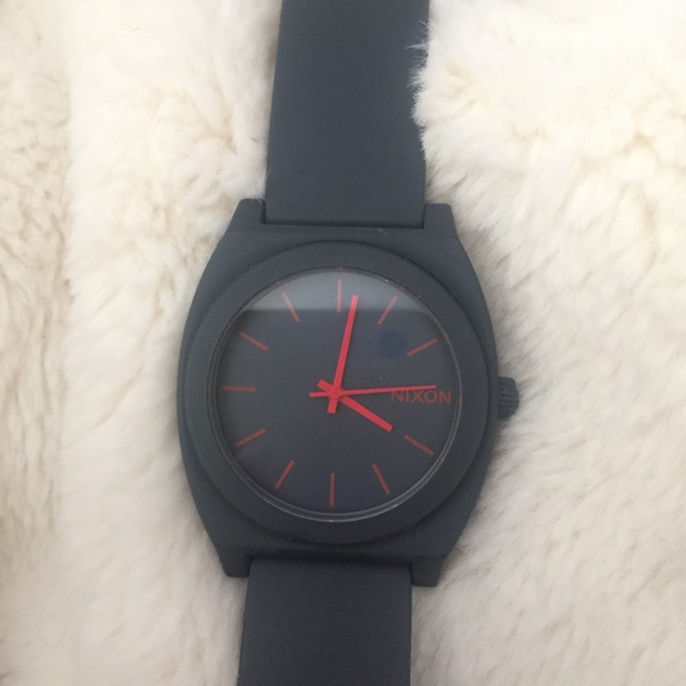 grey nixon watch